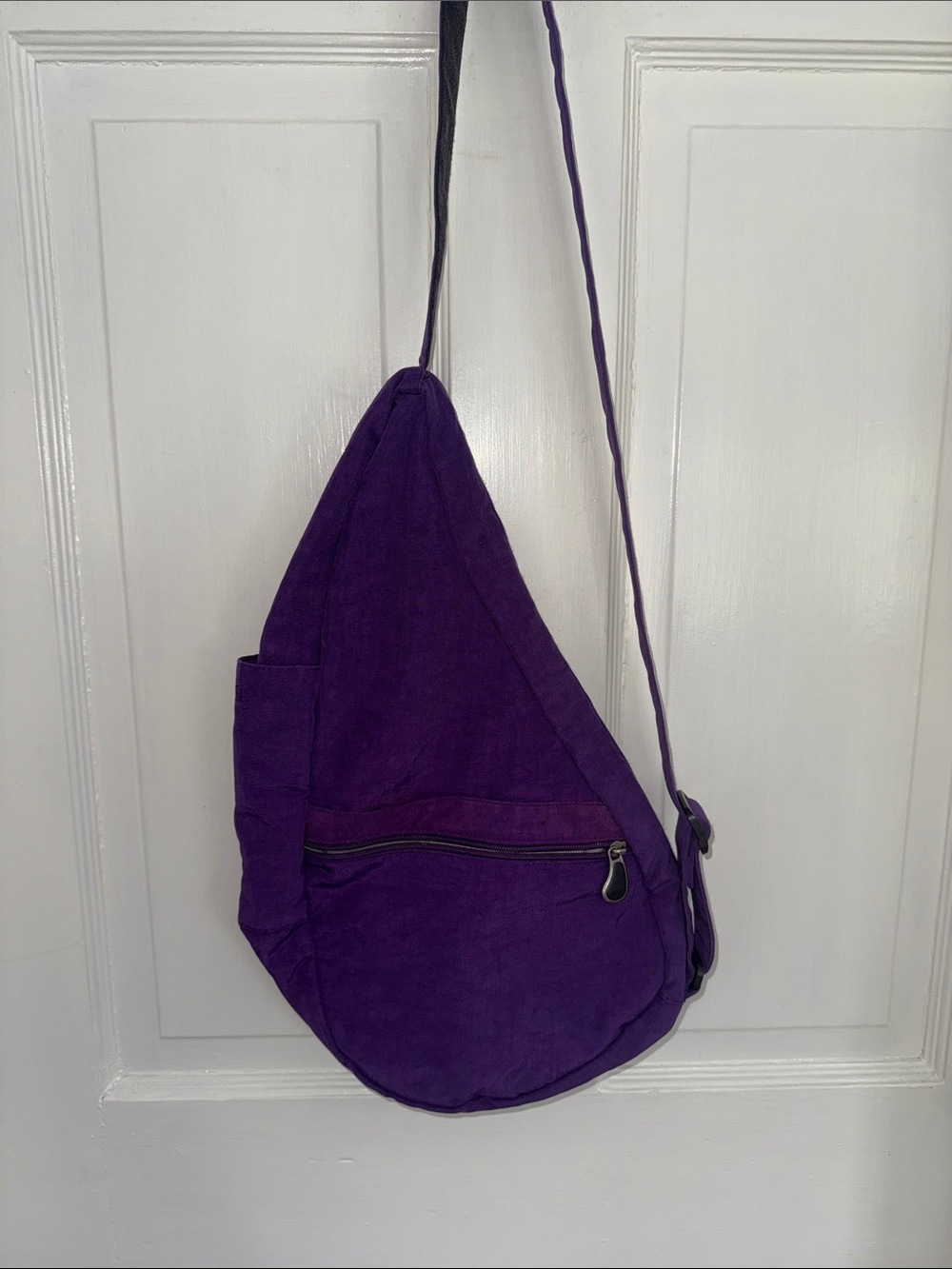Healthy Back Bag Purple Sling Crossbody Bag - Casual Everyday Style - Picture 2 of 6